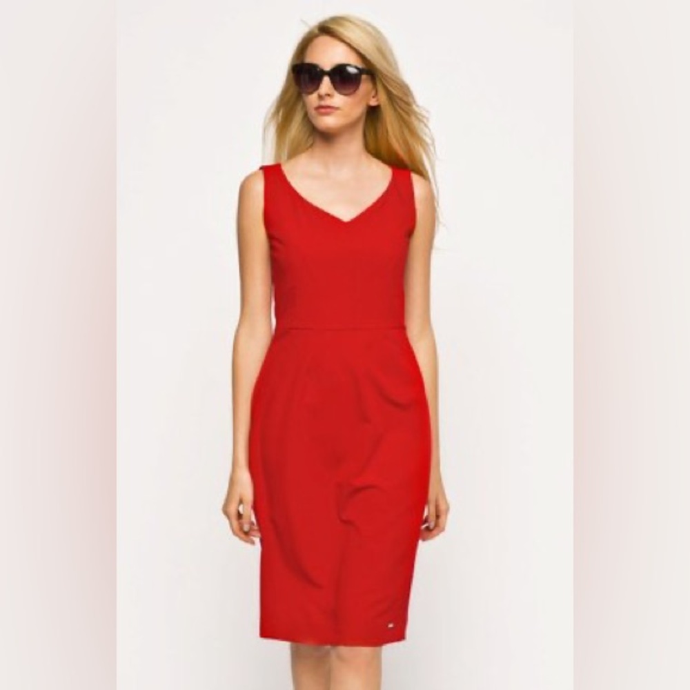 Elegant Red Sleeveless Sheath Dress - Size 6